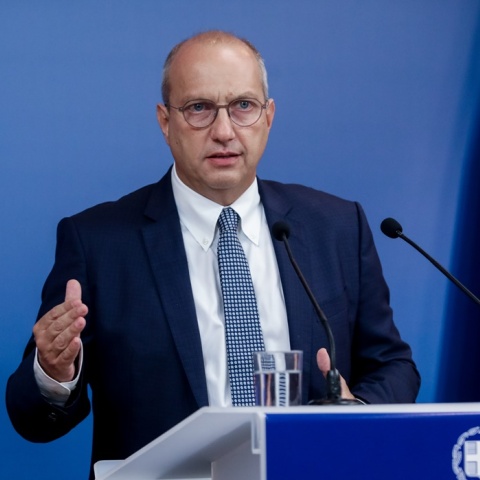 Ο κυβερνητικός εκπρόσωπος, Γιάννης Οικονόμου