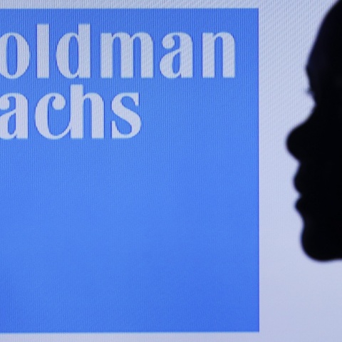 Goldman Sachs: 75 περιστατικά σεξουαλικής επίθεσης και παρενόχλησης που αφορούν ανώτερους τραπεζίτες βλέπουν το φως της δημοσιότητας.