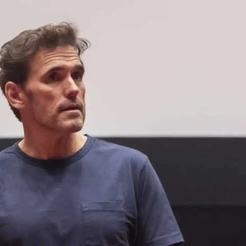 Ο σταρ του Χόλιγουντ Ματ Ντίλον βρίσκεται στην Ελλάδα στο πλαίσιο των γυρισμάτων για τη νέα του ταινία «Haunted Heart» - Η ανάρτηση του Ορέστη Ανδρεαδάκη.