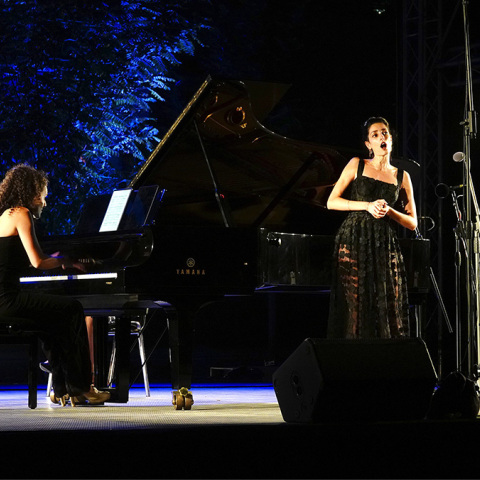 Η Δανάη Κοντόρα. 