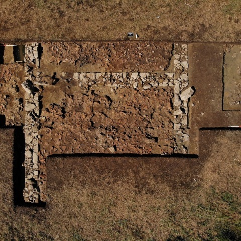 Αρχαίο ναόσχημο κτίριο που εντοπίστηκε στο Κλειδί Σαμικού Ηλείας αποδίδεται στο ιερό του Ποσειδώνα – Τι αποκαλύπτει για την περιοχή η ανασκαφική έρευνα.