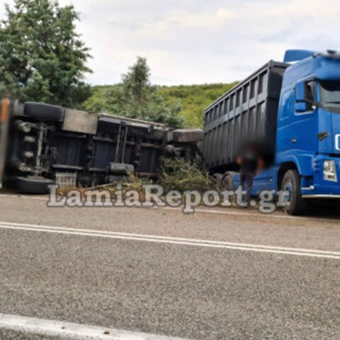 Εξετράπη νταλίκα στη Λαμία