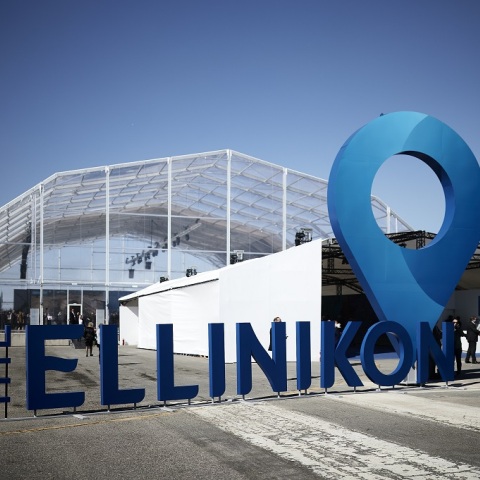 Πραγματοποιήθηκαν τα επίσημα εγκαίνια του έργου της αστικής ανάπλασης στο Ελληνικό - Εικόνες από την υψηλού συμβολισμού εκδήλωση. 