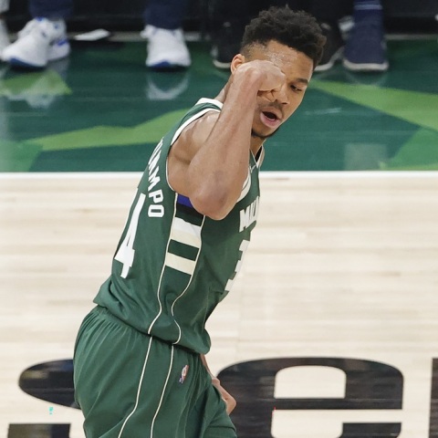 Ο Γιάννης Αντετοκούνμπο