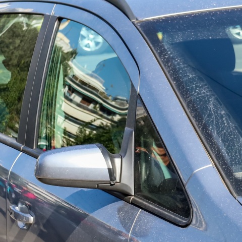 Η εισαγγελία Πρωτοδικών διέταξε έρευνα για διακεκριμένη πορνογραφία ανηλίκων και παραβίαση δικαστικού απορρήτου στην υπόθεση της 12χρονης στον Κολωνό.