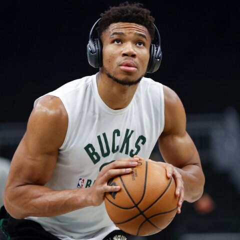 Ο Γιάννης Αντετοκούνμπο