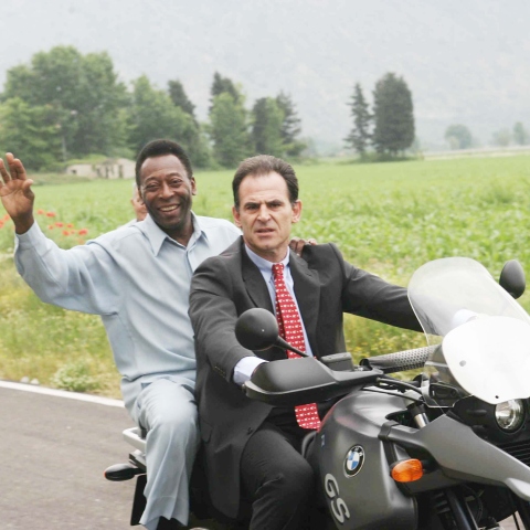 Η επίσκεψη του Πελέ στην Ξάνθη το 2005 για τα εγκαίνια του γηπέδου και του αθλητικού κέντρου της Skoda Ξάνθη - Ο βραζιλιάνος θρύλος του ποδοσφαίρου έγινε 82 ετών