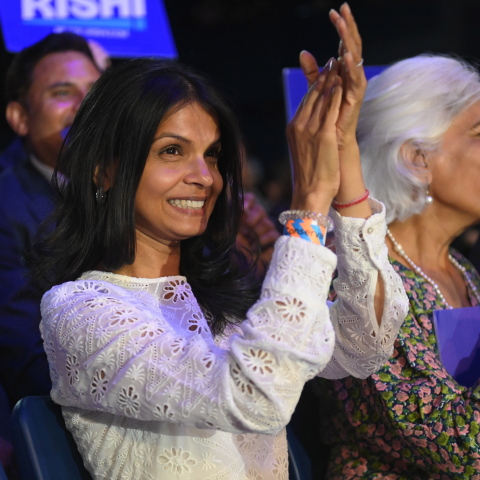 Η πάμπλουτη σύζυγός του Ρίσι Σουνάκ, Αξάτα Μούρτι