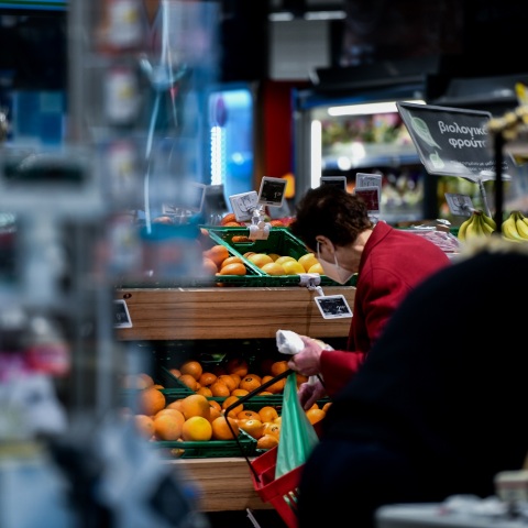 Σχόλιο για την αποτελεσματικότητα και τις μακροχρόνιες επιπτώσεις των θεσμικών παρεμβάσεων για τη νόθευση του ανταγωνισμού
