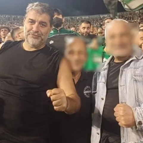 Ο Βασίλης Μπισμπίκης βρέθηκε στο γήπεδο της Λεωφόρου, όπου παρακολούθησε το ντέρμπι του Παναθηναϊκού με τον Άρη από τη Θύρα 13 - Το story στο Instagram.