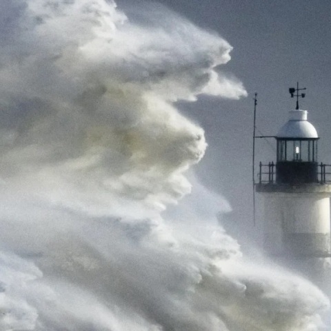 christopher-ison-cover-1024x576