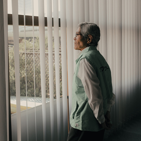 Ένας ηλικιωμένος άνδρας. 