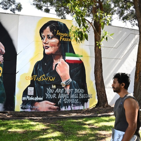 Κατέστειλαν διαδήλωση οι δυνάμεις ασφαλείας του Ιράν - Ένας πολίτης έχασε τη ζωή του 14 τραυματίστηκαν - Για τρομοκρατικό επεισόδιο κάνουν λόγο τα κρατικά ΜΜΕ.