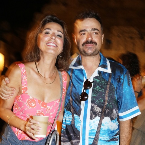 Η ηθοποιός Κατερίνα Παπουτσάκη και ο επιχειρηματίας Παναγιώτης Πιλαφάς ακολουθούν πλέον χωριστούς δρόμους έπειτα από 10 χρόνια έγγαμου βίου. 