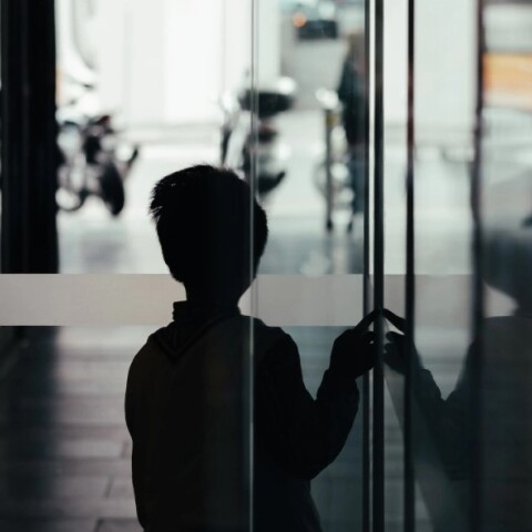 Νέα στοιχεία για την κακοποίηση παιδιών στα Πετράλωνα