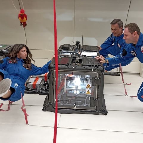 Σε μεγάλο ερευνητικό πρόγραμμα του Ευρωπαϊκού Οργανισμού Διαστήματος συμμετείχε επιστημονική ομάδα του ΑΠΘ - Παρέμεινε 5 ώρες σε συνθήκες έλλειψης βαρύτητας.