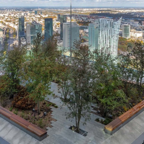 Το ψηλότερο κτίριο της Ε.Ε. ονομάζεται Varso Tower και βρίσκεται στη Βαρσοβία - Έργο του αρχιτεκτονικού γραφείου Foster + Partners, δεσπόζει στα 310 μέτρα.