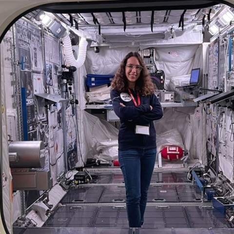 Η Χριστίνα στο European Astronaut Center τον Οκτώβρη του 2022 (Columbus Module Replica at the Training Hall) 