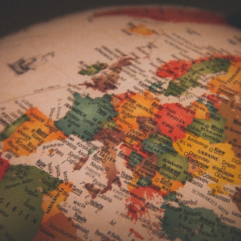 Οι γεωπολιτικές εξελίξεις στο επίκεντρο διαδικτυακής συζήτησης του ΚΕΕΠ, με θέμα «Κίνδυνοι και Προκλήσεις από τον Κλονισμό της Πολιτικής και της Δημοκρατίας».