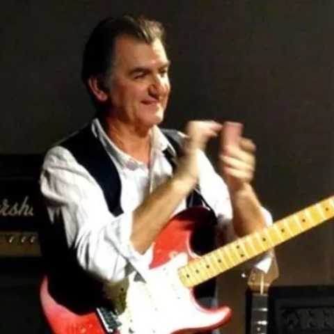 Οι Socrates έγραψαν ιστορία στο ελληνικό rock, αλλά οι ελληνικοί δίσκοι των μελών τους ήταν το κάτι άλλο