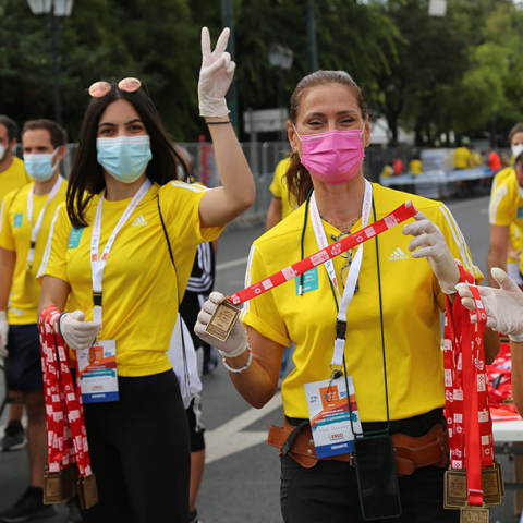 Εθελοντές κατά τη διάρκεια της διοργάνωσης. 
