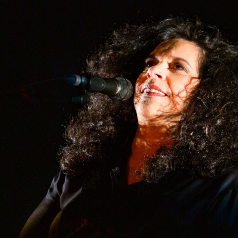 Γκαλ Κόστα: Άφησε την τελευταία της πνοή η «φωνή» της Tropicália - Ξέσπασμα πένθους  στη Βραζιλία - Το μήνυμα του προέδρου Λούλα ντα Σίλβα.