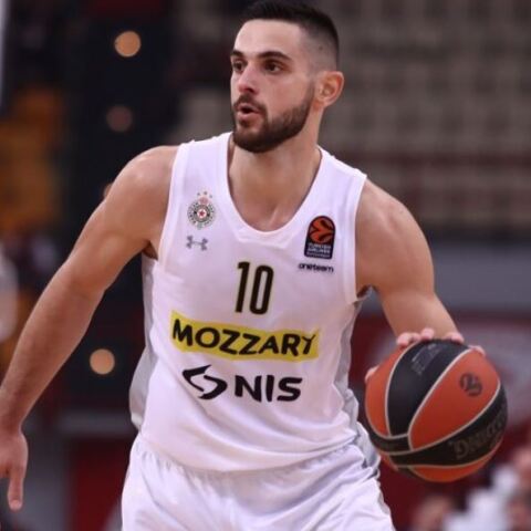 Ο Ιωάννης Παπαπέτρου