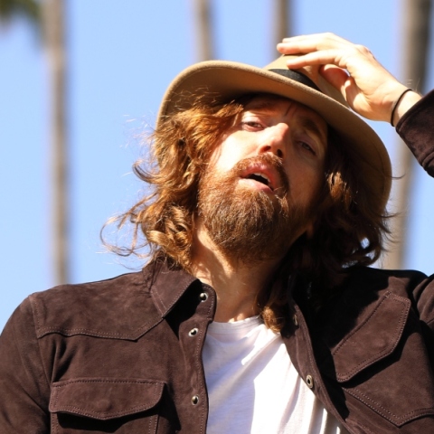 Συνέντευξη Jonathan Jeremiah: Ο βρετανός τραγουδοποιός μιλάει στην ATHENS VOICE για το νέο του άλμπουμ «Horsepower For The Streets», τη μουσική και τη ζωή του