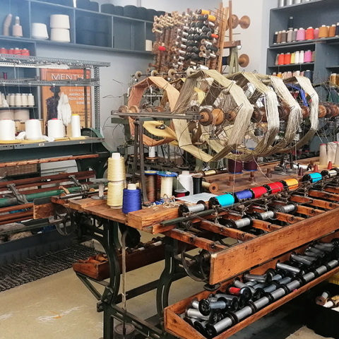 Νηματουργία Μέντης-Αντωνόπουλος (ΝΗ.Μ.Α.) - Μουσείο Μπενάκη - Καρουλίστρα γαλλικής κατασκευής με ιταλικό κινητήρα (1915)