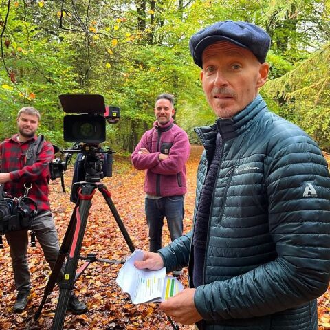 Ο παρουσιαστής Τζόνι Ίργουιν