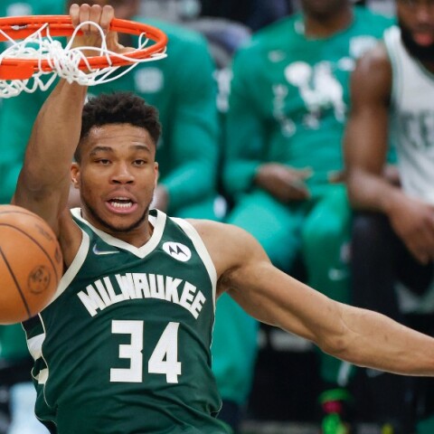 Ο Γιάννης Αντετοκούνμπο