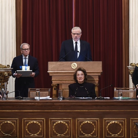 Τράπεζα Πειραιώς: Στον Χρήστο Μεγάλου το βραβείο Global Competitiveness Award - Στην Ακαδημία Αθηνών πραγματοποιήθηκε η τελετή. 