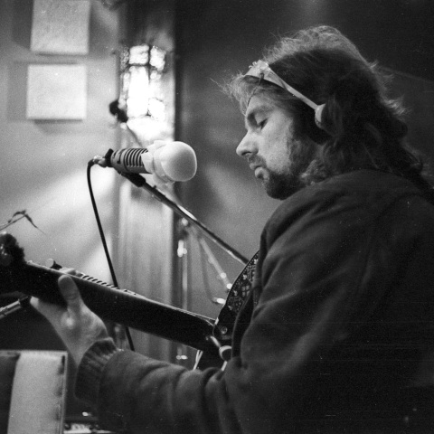 Το νέο άλμπουμ του Van Morrison, «Moving On Skiffle» κυκλοφορεί στις αρχές του 2023: Η επιστροφή του τραγουδοποιού στο ιδίωμα του skiffle.