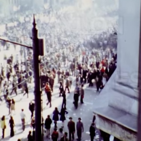 Στο φως σπάνιο έγχρωμο φιλμ από την εξέγερση του Πολυτεχνείου: Θα προβάλλεται μόνιμα σε ειδικά διαμορφωμένο χώρο - Η ανακοίνωση του Νικόλα Γιατρομανωλάκη.