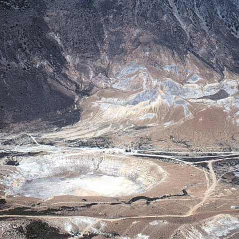 Tο ηφαίστειο Πολυβότης στην Νίσυρο