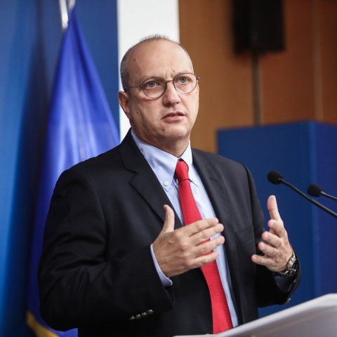 Ο κυβερνητικός εκπρόσωπος, Γιάννης Οικονόμου