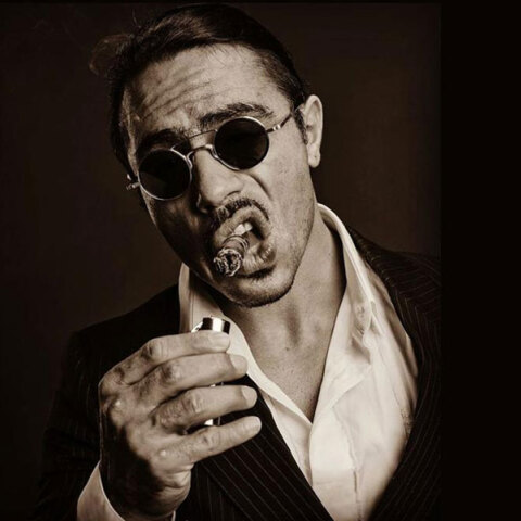 salt-bae-golden-steak