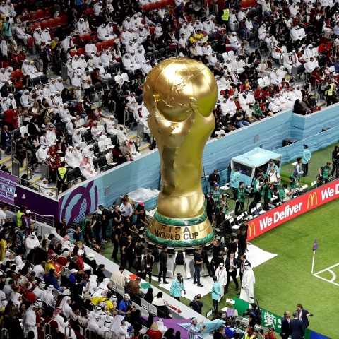 Ζω στην Ελλάδα. Μήπως ξέρετε πώς μπορώ να δω μουντιάλ; 