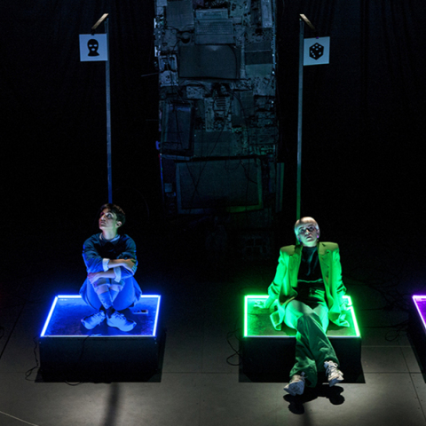 Από την παράσταση «Δεν είναι παιχνίδι» από την Θεατρική Ομάδα Ανδρομέδα