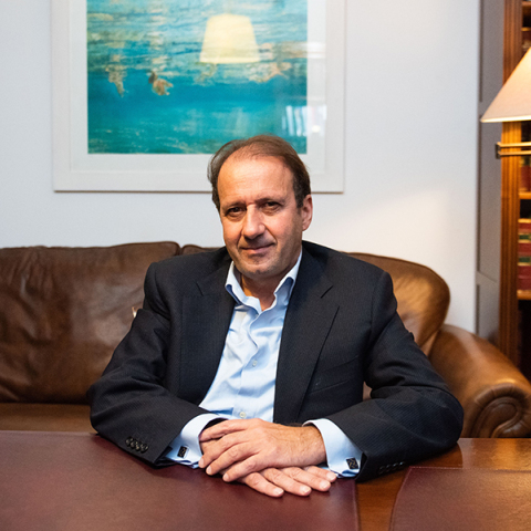 Πάνος Λαζαράτος