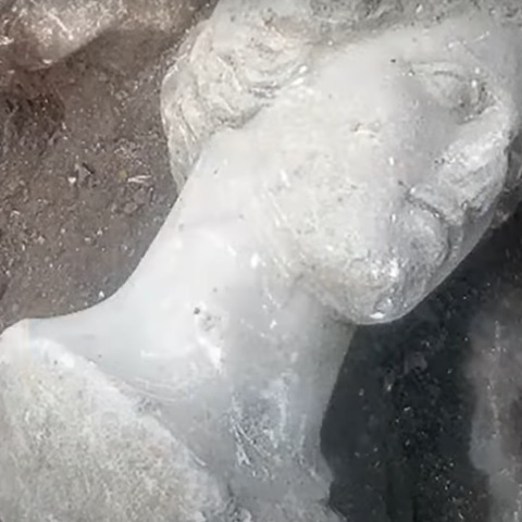 Δυτική Λέσβος: Σπουδαία αρχαιολογικά ευρήματα αποκαλύφθηκαν στην ανασκαφή της αρχαίας Άντισσας - Οι «θησαυροί» που αποκαλύπτουν την ιστορία της περιοχής.