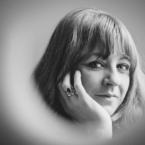 Αφιέρωμα Christine McVie: Η τραγουδίστρια των Fleetwood Mac, έφυγε από τη ζωή σε ηλικία 79 ετών - Ο ρόλος της στο συγκρότημα, οι σχέσεις της με τα μέλη της μπάντας, η καλλιτεχνική έκφραση μέσα από τα τραγούδια.