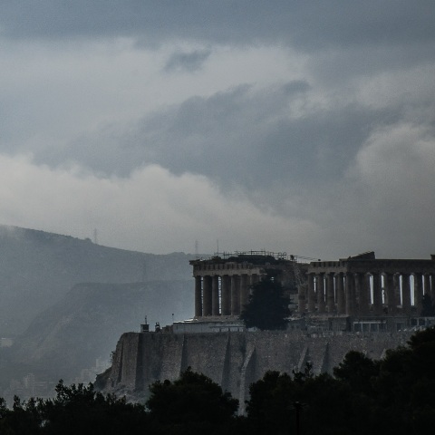 Πρόγνωση καιρού: Συννεφιασμένο το σκηνικό το Σάββατο 3 Δεκεμβρίου σε ολόκληρη τη χώρα - Μικρή πτώση θερμοκρασίες και βροχές κατά τόπους.