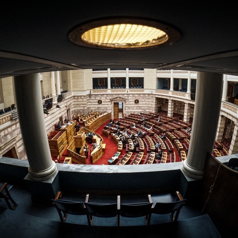 Δεκτό έγινε από την ολομέλεια της Βουλής το νομοσχέδιο του υπουργείου Υγείας για το ΕΣΥ - 156 βουλευτές της ΝΔ ψήφισαν «ναι».