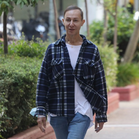 Ο γνωστός σχεδιαστής μόδας Βασίλειος Κωστέτσος τοποθετήθηκε για τη διαφήμιση του οίκου Balenciaga και περιέγραψε τις δικές του εμπειρίες ως θύματος παιδοφιλίας.