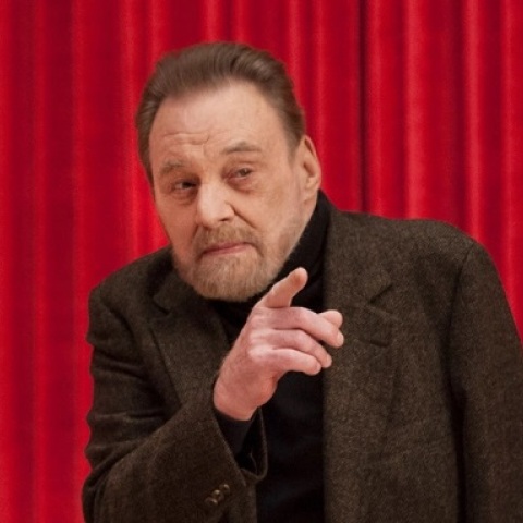 Άφησε την τελευταία του πνοή σε ηλικία 83 ετών ο ηθοποιός Αλ Στρόμπελ - Έγραψε τηλεοπτική ιστορία ως «μονόχειρας Μάικ» στο Twin Peaks του Ντέιβιντ Λιντς.