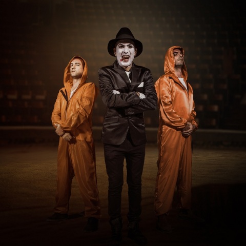 Ο τραγουδιστής Στέλιος Παπακώστας μιλάει για τo metal συγκρότημα Black Fate που δημιουργήθηκε τη δεκαετία του 1980 στη Λάρισα και τη νέα μπάντα Thirty Fates