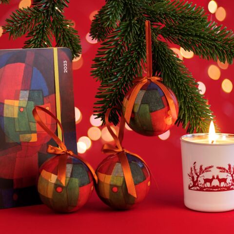 4_b_e_goulandris_shop__photographed_by_natalia_tsoukala_