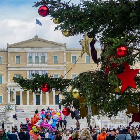 Το χριστουγεννιάτικο δέντρο στο Σύνταγμα