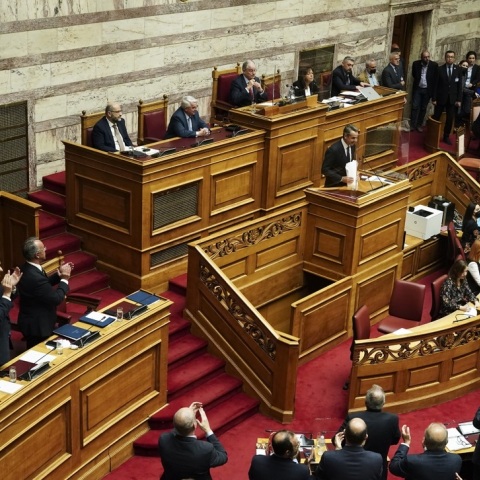 Υπερψηφίστηκε από τη Βουλή ο κρατικός προϋπολογισμός του 2023: 156 «ναι» και 143 «όχι» - Σε υψηλούς τόνους η πολιτική αντιπαράθεση.